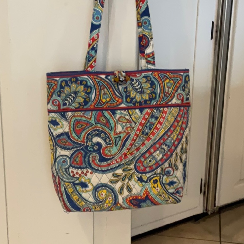 Vera Bradley Colorful Paisley Tote Bag with Wallet NWOT